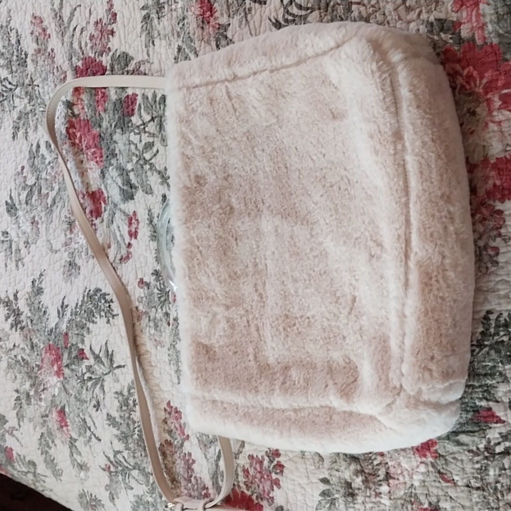 Lauren Conrad large crossbody/clutch. NWOT Off white color.